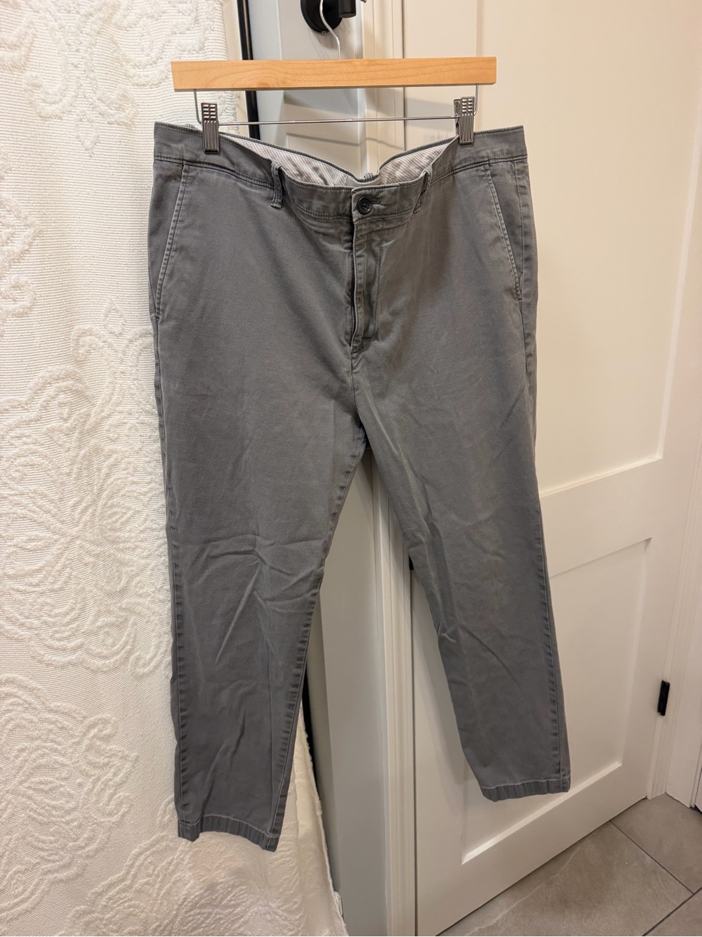 Gray Men's Casual Chino Pants 38x30